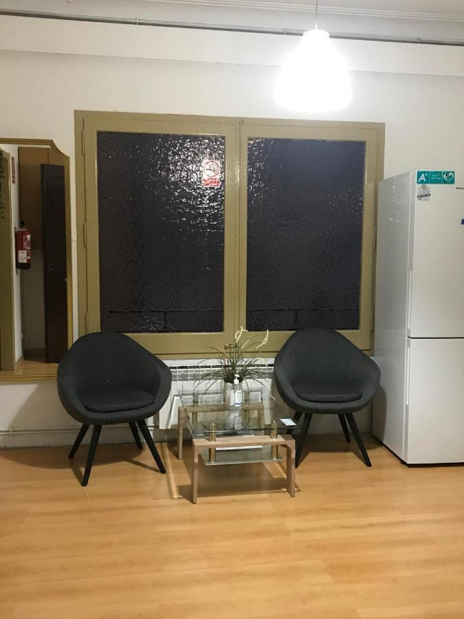 Hostal Muntaner Barcelona Zewnętrze zdjęcie