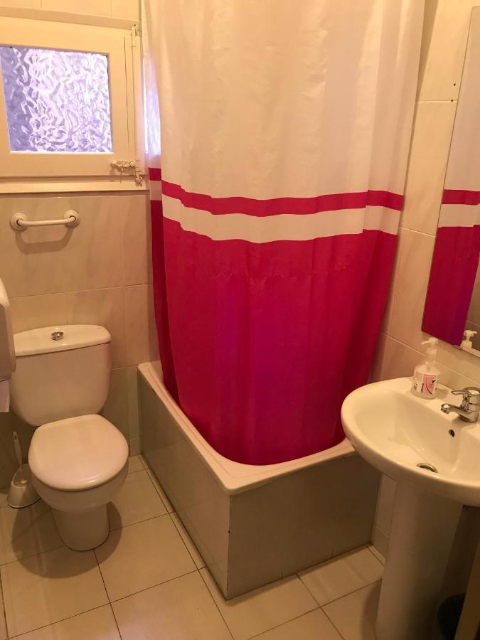 Hostal Muntaner Barcelona Zewnętrze zdjęcie